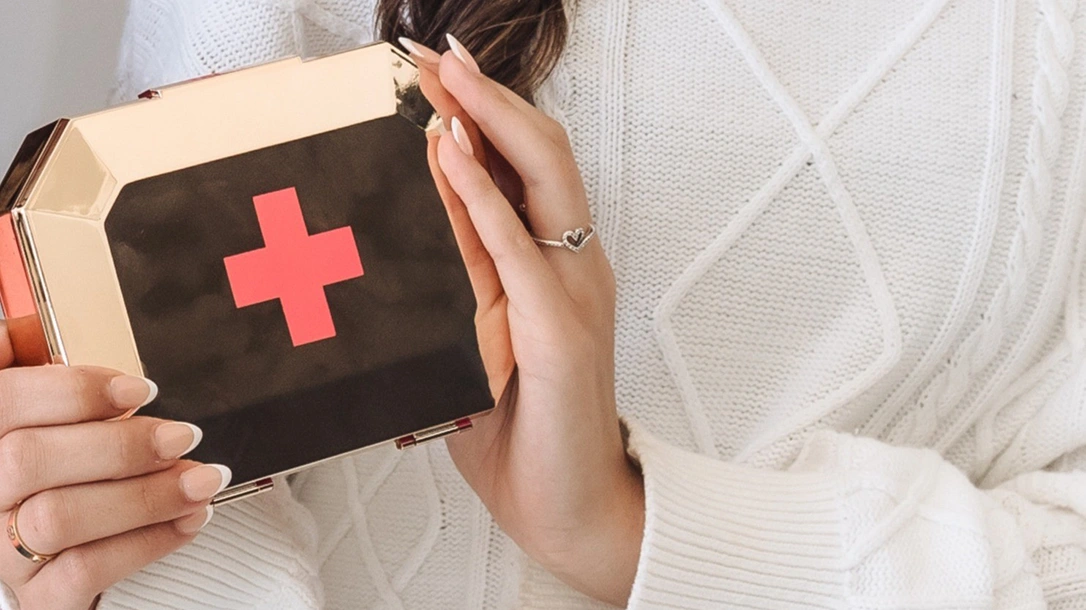 Beginner First Aid Kit for Women: A Kit Every Woman Needs.