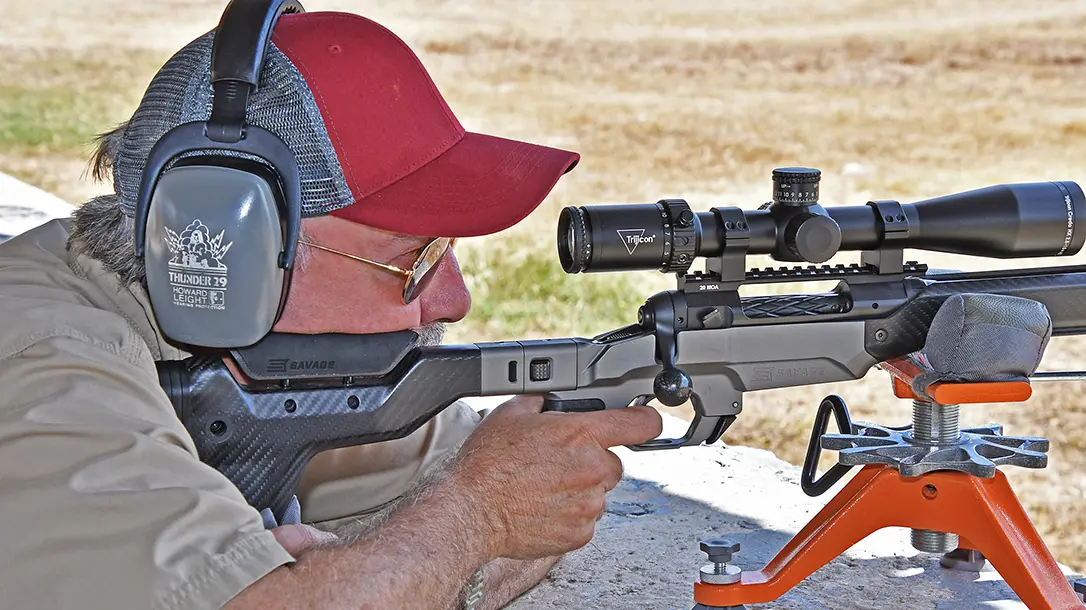 Shooting the Savage Arms 110 Ultralite Elite.