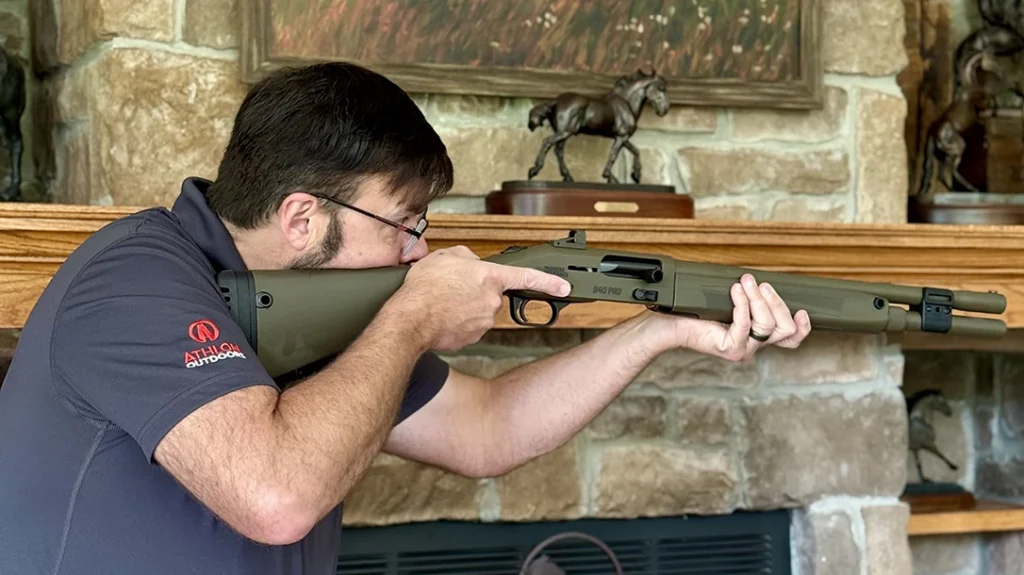 Picking a Self-Defense Gun: Rifle, Shotgun, or Handgun?