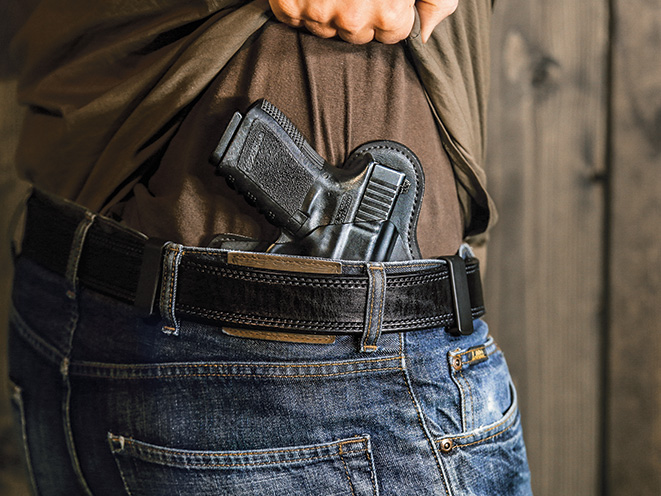 holster, holsters, full-size pistol, full-size handgun, handgun, handguns, pistol, pistols, concealed carry handgun