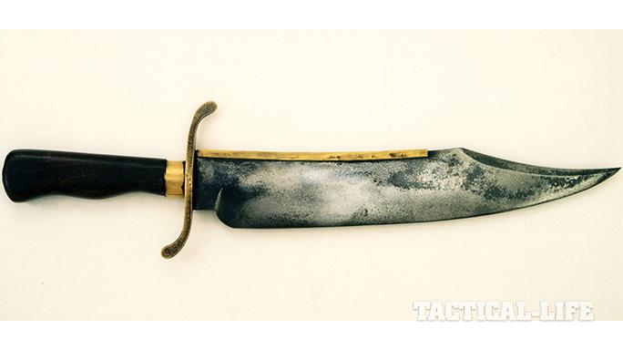 bowie knife right profile