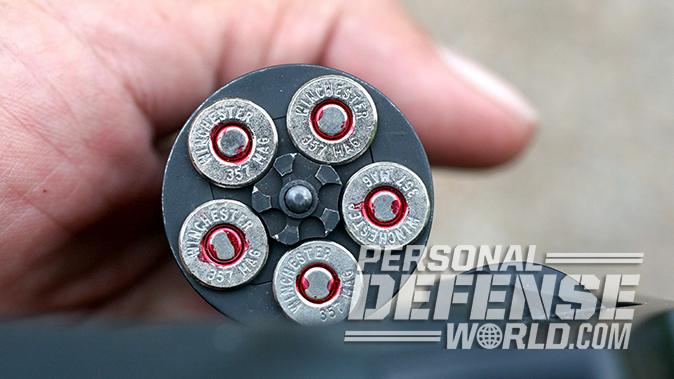 smith wesson M&P340 Review revolver cylinder