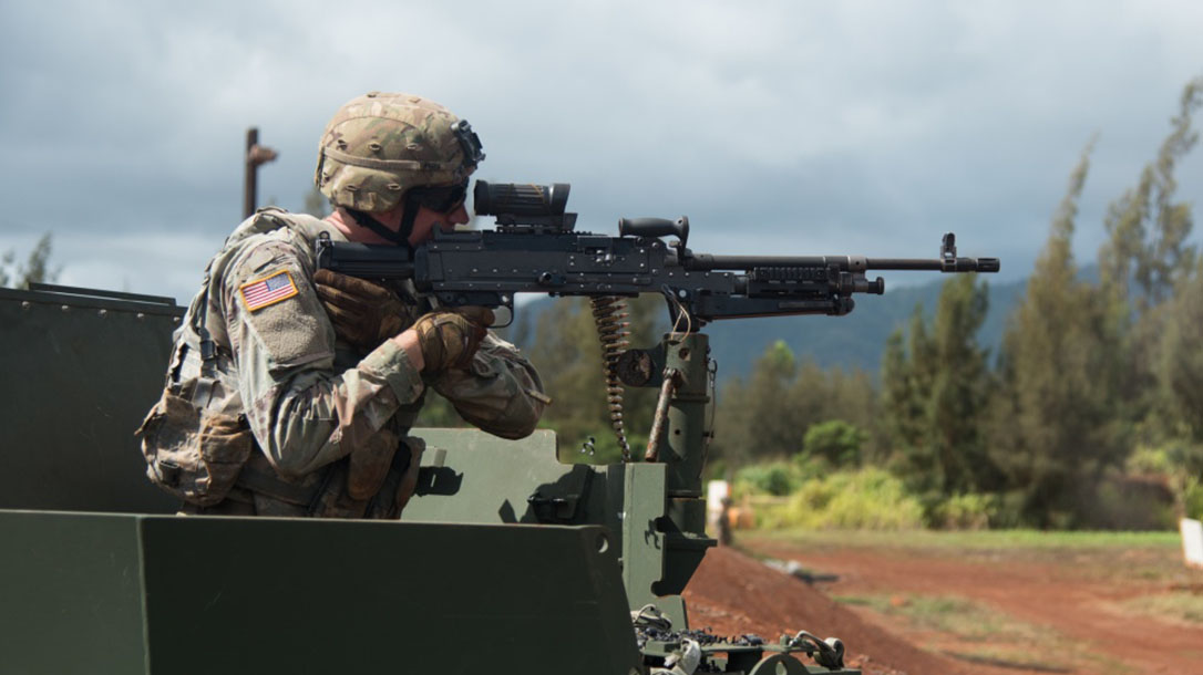 us army m240 machine gun right profile