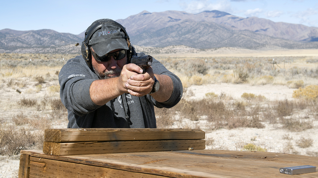 Smith & Wesson Performance Center SW1911 Pro Series, firing