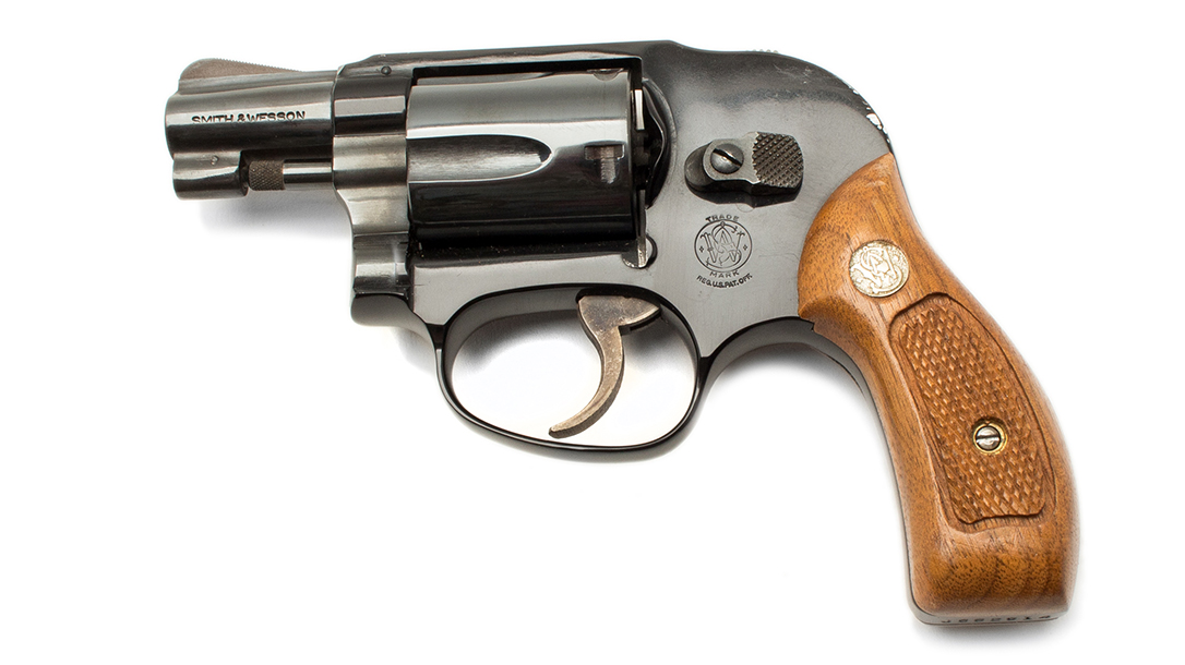Smith & Wesson Model 38 Airweight, smith & wesson, revolvers