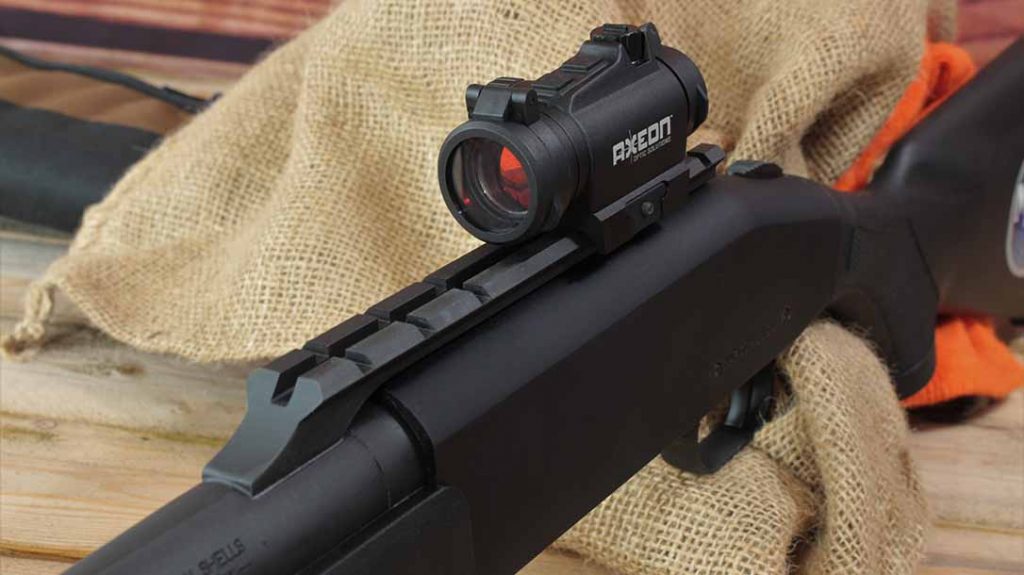Mossberg 930 Slugster shotgun, Axeon Optics MDSR1 Red Dot