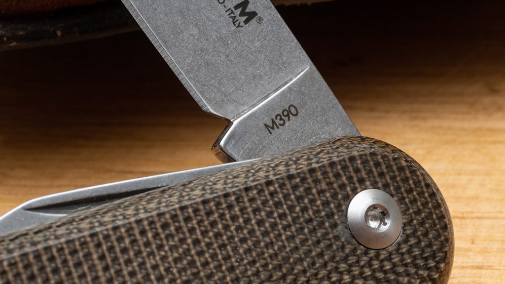 The hero of the Malga 6 story is the high-quality, M390 blade with superior edge retention.