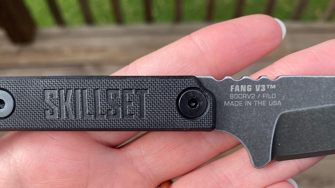 this exceptional offering from Outlier Knife Co. Rob "FILO" Cabrera and the boys at Outlier Knives outdid themselves with a unique "SKILLSETFAM" version of their latest and greatest Fang V3 offering.