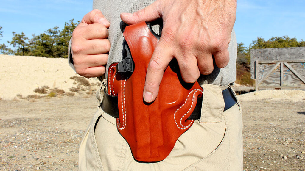 Since the Smith & Wesson 10mm M&P M2.0 shares nearly identical exterior dimensions with the .45 version, this DeSantis Holster was a great choice and readily available.