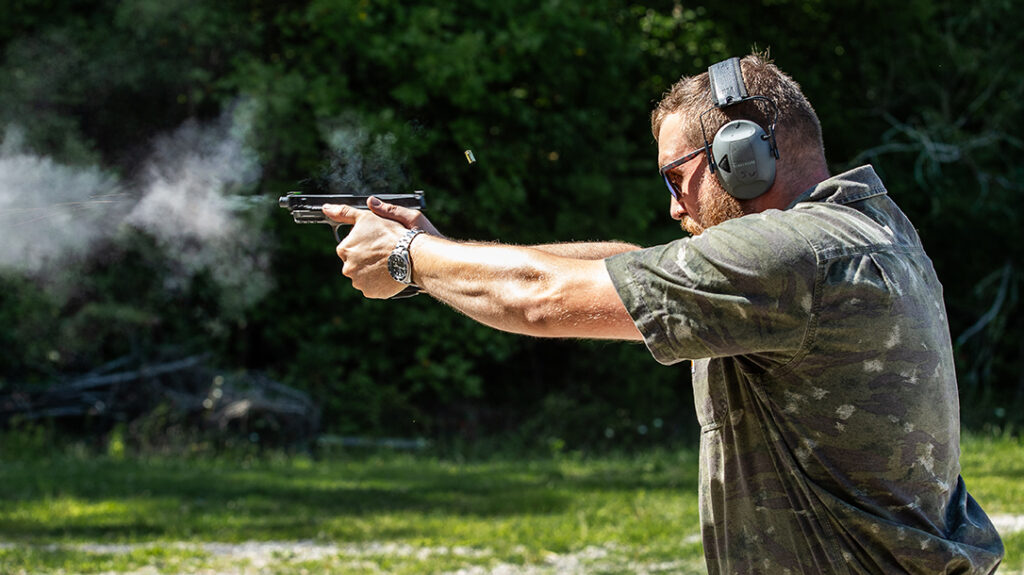 Shooting theSmith & Wesson Performance Center M&P 2.0 Competitor