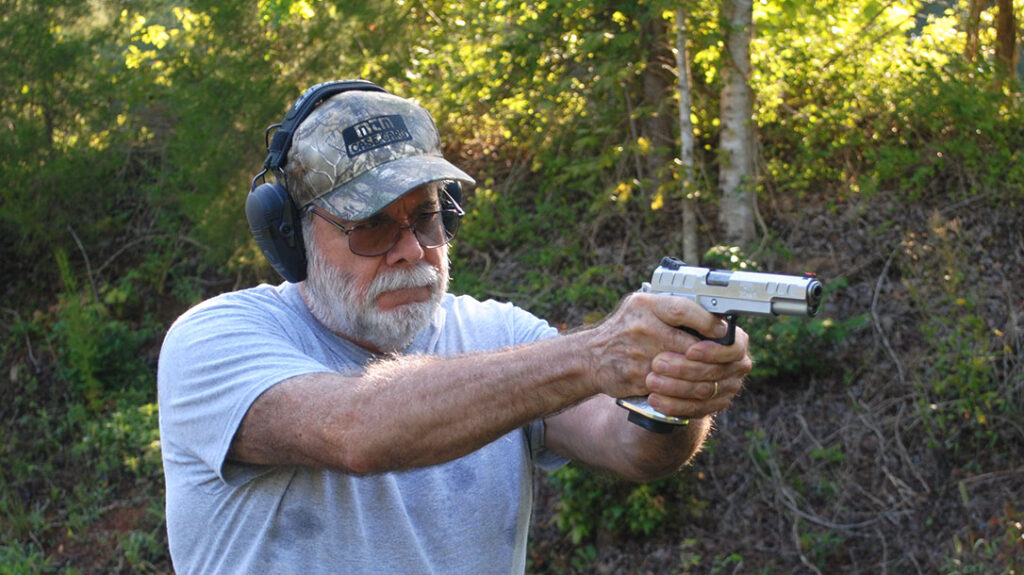 The author shooting the Tommy Guns Abernathy Bespoke 2011.
