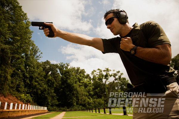 APD Glock Gen4 G22 police academy student improves single handed shooting.