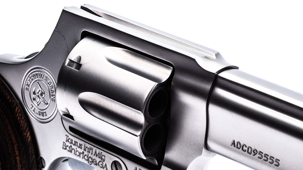 The Taurus 856 features a fixed rear sight.