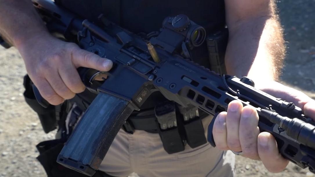 the ar-15 stovepipe clearance method starts with a realistic malfunction